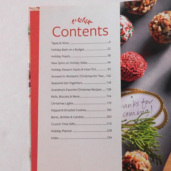 Taste of Home Christmas 2021 Cookbook Illustrated Hardcover - Picture 3 of 8